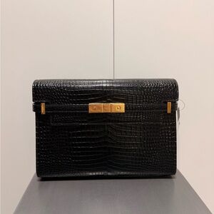 Elegant Black Crocodile-Embossed Men's Bag